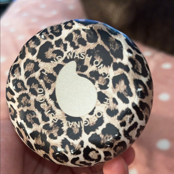 SWELL Leopard Print Insulated Water Bottle - Picture 5 of 8